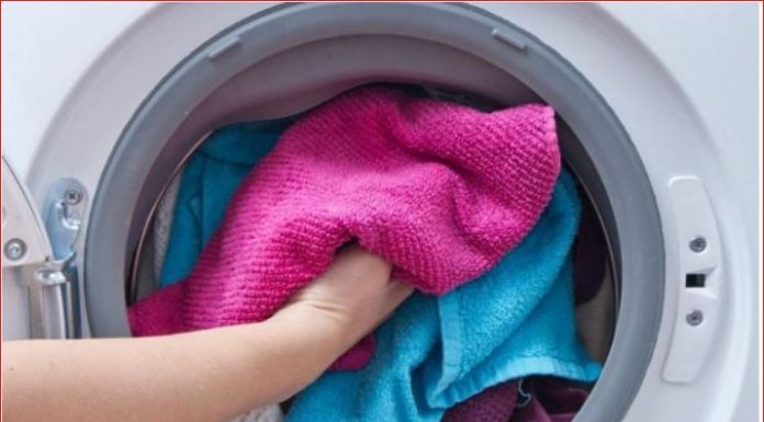 TRIK ZLATA VRIJEDAN: umjesto omekšivača koristite ovo jer je tri puta jeftinije, skida sve fleke i neprijatne mirise sa odjeće!