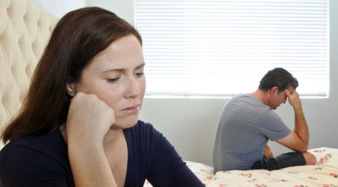 “Moj muž se čudno ponašao, zaključavajući vrata stalno: Mislila sam da me vara, ali kada sam ušla život mi se ogadio”