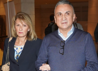 Zar pred svima: Fotografija zabeležila Srđanovo ponašanje prema Dijani, njoj uopšte nije svejedno