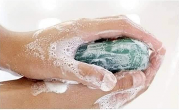 OBIČNI SAPUN RJEŠAVA OVIH 8 PROBLEMA! Kupujemo svašta, a zanemarujemo ovu osnovnu namirnicu!