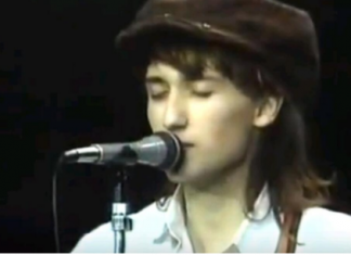 Najveći hit “Plavog orkestra” bio zabranjen u Jugoslaviji: A ovo je jedina slika gde Loša nema kapu, evo zašto je nosio