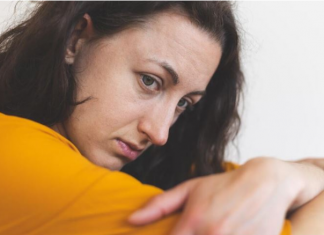 Jasmina iz Banjaluke je imala 19 kad je majci preotela muža: “Na venčanju sam saznala bolnu stvar, pa me stigla karma”