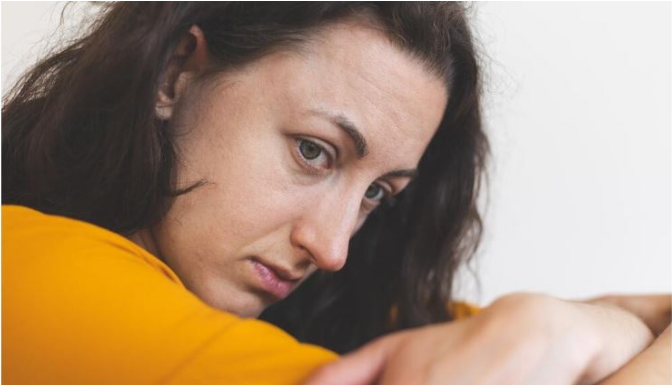 Jasmina iz Banjaluke je imala 19 kad je majci preotela muža: “Na venčanju sam saznala bolnu stvar, pa me stigla karma”