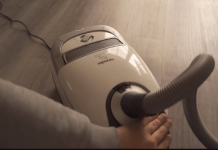 Zašto ranije nisam znao za ovaj TRIK? Ovo bi trebalo da znaju svi koji kod kuće imaju usisivač – SAVRŠENA STVAR!