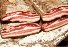 Da li je slanina stvarno štetna za nas: Iznenadićete se kada čujete kako utiče na vaše zdravlje, obavezno pročitajte!