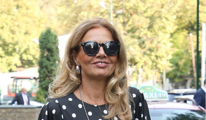 Sandale Mirjane Bobić Mojsilović koštaju 1.700 dinara, sama ih napravila,svi je pitaju: “Ženo, šta ti je to na nogama?” (FOTO)