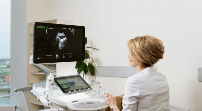 Ginekolog upozorava kakav donji veš smeju da nose žene: Posle 50-e dame čuvaju dobro zdravlje ako slede ovih 5 saveta