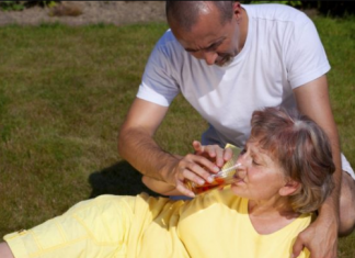 UBRZAVAJU OTKUCAJE SRCA I JOŠ VIŠE PREGRIJAVAJU TIJELO: Ove namirnice izbjegavajte tokom paklenih vrućina