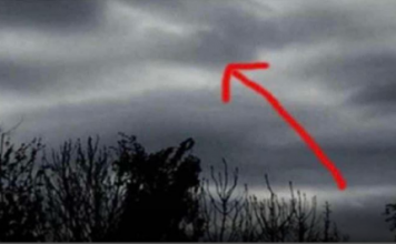 Čovjek je fotografisao tamne oblake, kada je bolje pogledao sliku trnci su PREKRILI njegovo tijelo