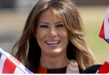 Melanija Tramp u bikiniju je kao boginja, ima 54 a zgodnija od duplo mlađih cura: Kune se u 1 vežbu za savršene obline