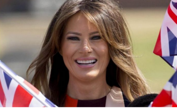 Melanija Tramp u bikiniju je kao boginja, ima 54 a zgodnija od duplo mlađih cura: Kune se u 1 vežbu za savršene obline