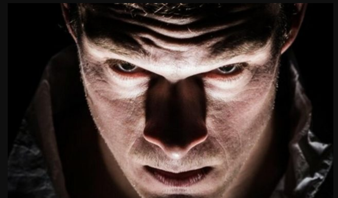 Psihopate se najčešće bave ovim zanimanjem: Evo kako ćete ih prepoznati, ako vam kažu ovo, bježite glavom bez obzira