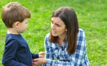OVIM REČENICAMA, majka može da upropasti sina: Psiholog smatra da se tako grade karakterno slabi ljudi