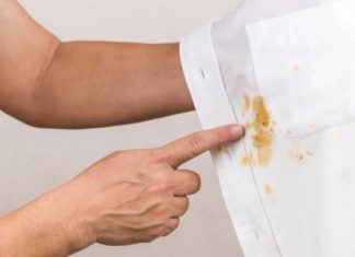 NIKADA SE NE BI SJETILI: Sve fleke sa odjeće skida 1 sredstvo, svi ga imamo u kući