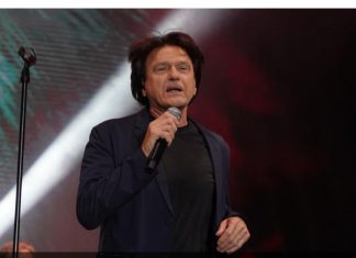 Ostario, sav izboran – Ni Zdravko Čolić nije više što je bio: Fotografija sa plaže ne laže