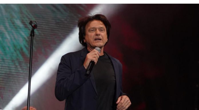 Ostario, sav izboran – Ni Zdravko Čolić nije više što je bio: Fotografija sa plaže ne laže