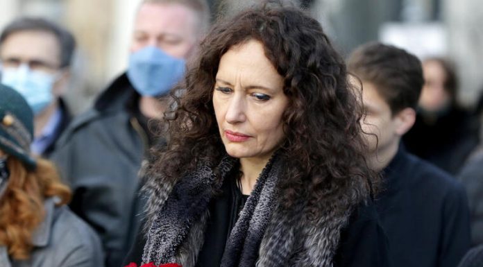 Monah se zbog nje odrekao svetog poziva, rodila mu sina, pa ga ostavila: Zašto je Ivana Žigon s drugim krila aferu?