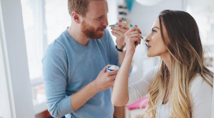 Ako se ovako ponaša, on nikad neće pomisliti na drugu: 5 znakova da vas muškarac voli najviše na svetu