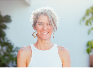 ŽENE rođene U ova TRI HOROSKOPSKA znaka procvetaju u PEDESETIM: Stare kao VINO, sve su LEPŠE i uspešnije!