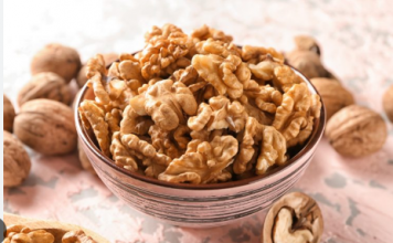 Doktorka otkrila da ova grupa ljudi nikako ne sme da jede orahe: Napraviće vam haos u organizmu, može biti fatalno