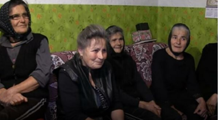 NIKADA SE NISU UDAVALE, NEMAJU LIČNU KARTU: 5 sestara iz Bosne zovu virdžine, zbog čudne stvari ceo život nose crninu