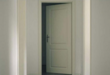 NIKAKO NE OSTAVLJAJTE OTVORENA VRATA U SPAVAĆOJ SOBI NOĆU: Razlog nije nimalo NAIVAN, spasite sebi ŽIVOT