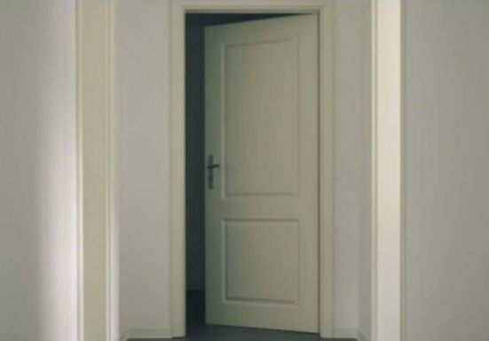 NIKAKO NE OSTAVLJAJTE OTVORENA VRATA U SPAVAĆOJ SOBI NOĆU: Razlog nije nimalo NAIVAN, spasite sebi ŽIVOT