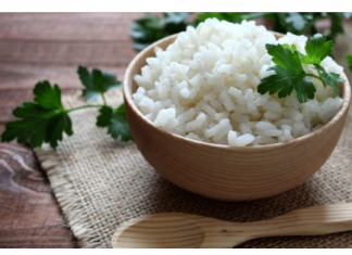 Trebam li rižu prati prije kuhanja? Mnogi ljudi to ne znaju, ali je važno …