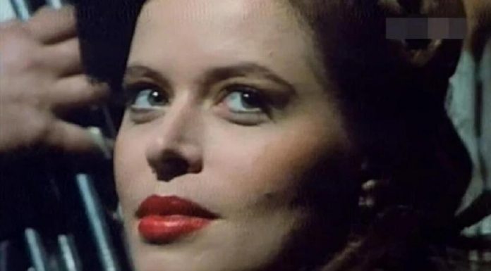 ĆERKA ENE BEGOVIĆ IZGLEDA KAO FILMSKA DIVA: Lepa Lana MAJKU NI NE PAMTI, ali je izvukla genetski džekpot