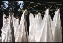 BLISTAVO BIJELI VEŠ BEZ TRUNKE IZBJELJIVAČA: Dodajte samo 1 sastojak tokom pranja i gledajte čudo