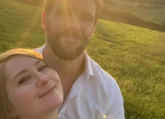 Moja supruga se ubila, a onda sam poslije sahrane UZEO NJEN TELEFON I ISTINA JE BILA JEZIVA. Žena koju sam obožavao radila je UŽASNE STVARI