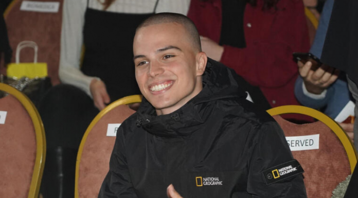 Majka Vojaža bila je jedna od najlepših Beograđanki: Ima 51. godinu, a ljudi se snebivaju kad vide kako izgleda na plaži