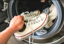 Perete li bijele patike u veš mašini? Stavite jednu stvar u bubanj i BIT ĆE KAO NOVE!