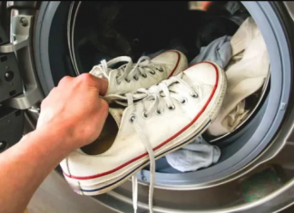 Perete li bijele patike u veš mašini? Stavite jednu stvar u bubanj i BIT ĆE KAO NOVE!