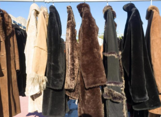OTKRIVENO ODAKLE STIŽE ODEĆA KOJA SE PRODAJE U SEKEND-HEND RADNJAMA: Ima ih na svakom ćošku, mnogi se tamo oblače od glave do pete