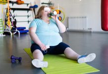 Voda u organizmu nam se nagomilava zbog ovih 8 stvari: Evo šta sprečava žene da smršaju, ma koliko se trudile