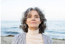 Kako razumjeti kada je žena stara: Jedna stvar koju žena radi otkriva “staru ženu” u njenom srcu