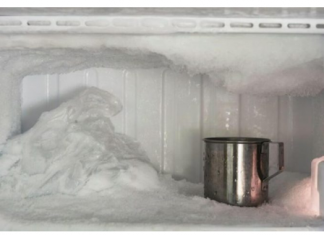 AKO VAM SE LED NAKUPLJA U ZAMRZIVAČU, SAMO UBACITE OVU NAMIRNICU: Nestaće kao rukom odnešen