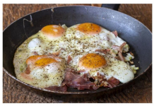 “Da li smem da doručkujem jaja svaki dan?” Evo šta na to kaže kardiolog, a šta onkolog