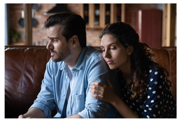 SUPRUGA JE 10 GODINA IZBEGAVALA INTIMNE ODNOSE: Kad sam pronašao lekarski izveštaj, bilo mi je sve jasno, zamrzeo sam je