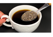 Nakon što sam napunila 50 godina, sredila sam svoju figuru i izgubila višak kilograma: SAMO sam morala da u svoju Kafu dodam kašičicu ovog ČUDA!