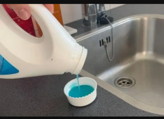 Sipam običan omekšivač u sudoper u KUHINJI: Hvala vodoinstalateru na ovom savjetu!