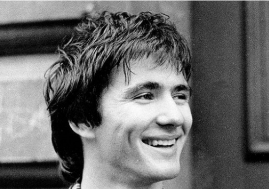 ŽENE U JUGOSLAVIJI SU ZBOG NJEGA SEKLE VENE! Bio je BOEM I GENIJE, poginuo je u 27. godini – njegov tragičan kraj potresao je sve