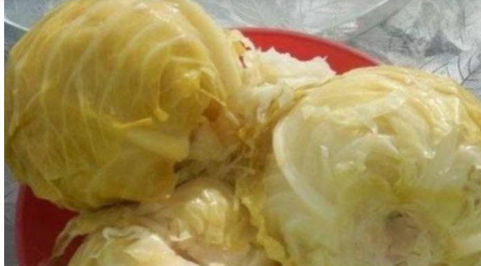 Ukiselili ste kupus, a NISTE DODALI OVU VOĆKU: Brzo u kacu ubacite samo 2 KRIŠKE – Bit ćete nam zahvalni (RECEPT)