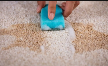 SREDSTVO ZA UKLANJANJE MRLJA: Ne treba vam sirće ili soda bikarbona, ako želite da čudo čeka, isprobajte ovaj stari trik!