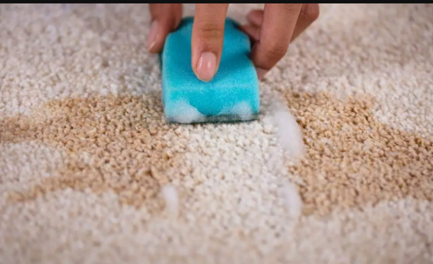 SREDSTVO ZA UKLANJANJE MRLJA: Ne treba vam sirće ili soda bikarbona, ako želite da čudo čeka, isprobajte ovaj stari trik!