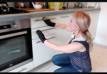 Sve dok mi sestra nije savjetovala ovu metodu, čišćenje KUHINJE je bio užas: Čitava linija je bila čista za minut – odložila sam sve preparate iz radnje!