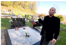 MARKO OTVORIO OČEV GROB DA SAHRANI MAJKU, KAD JE UGLEDAO KO JE UNUTRA, ZANIJEMIO: Čovjek ne zna šta ga snašlo! Misterija ledi krv