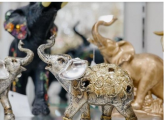 Veruje se da poklone od ovih ljudi pod hitno treba spaliti: Jednu stvar ćete sigurno primetiti u kući, ne ignorišite je