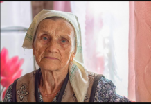 IMAM 67 GODINA, STARA SAM I NEMOĆNA! TRAŽILA SAM OD DECE DA ŽIVIM SA NJIMA, ALI ONI NE ŽELE: Evo šta savetuju PSIHOLOZI